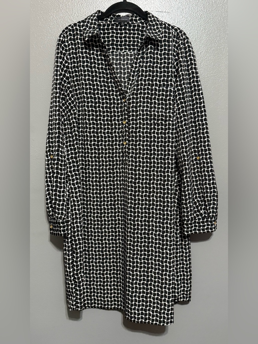 The Limited Black & White Geometric Long-Sleeve Shirt Dress